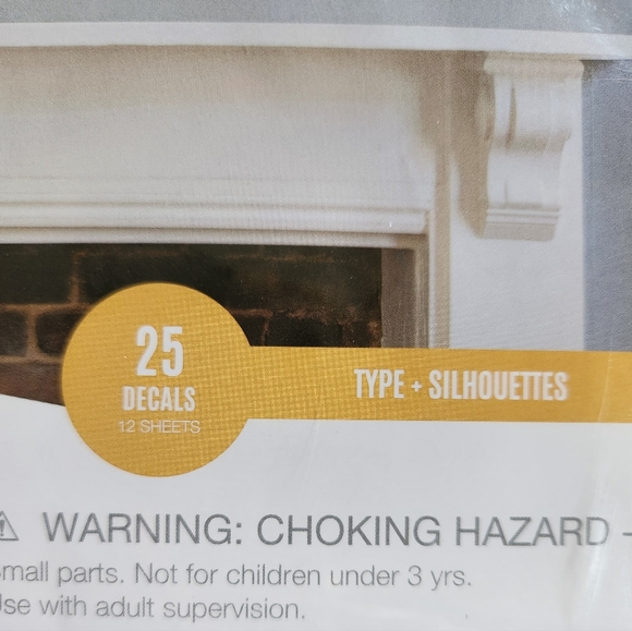 Paper Riot HALLOWEEN Peel & Stick Wall Decals Gothic Bats Rat Crow Spiderweb - Picture 3 of 4